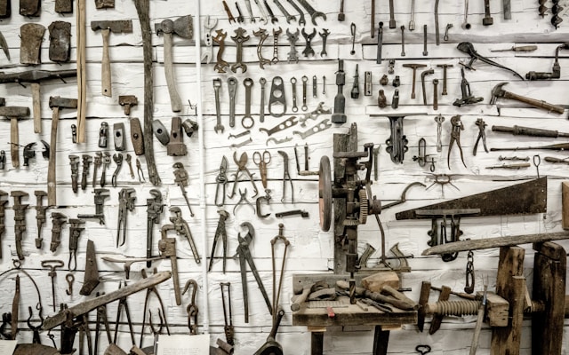Making Sense of the RISC-V Toolchain